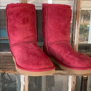 Uggs size 7wide pink rose colored boots
